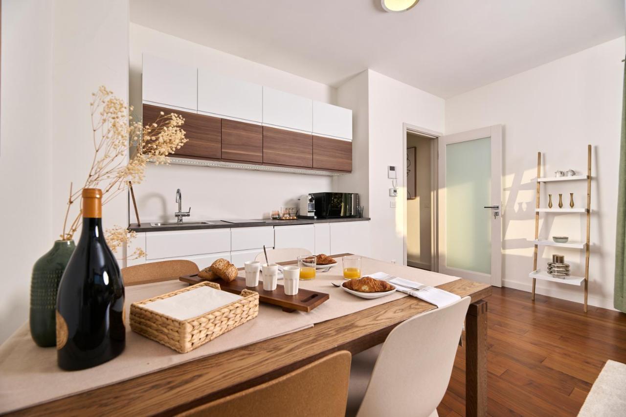 Brand New 1 Bedroom Apartment With Backyard Near The Beach! Пореч Экстерьер фото